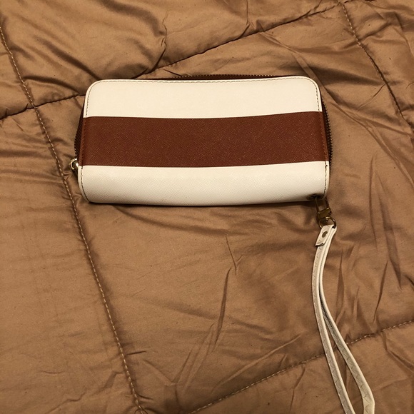 Wallet - Picture 2 of 3